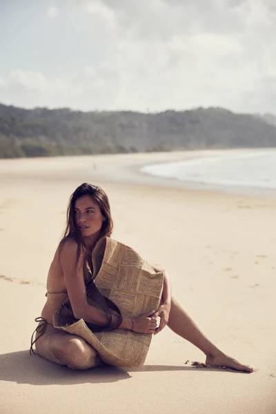 Sac cabas oversize MIRAY IBELIV en raphia naturel pour la plage chez Joséphine by Urban Chic à Dieppe