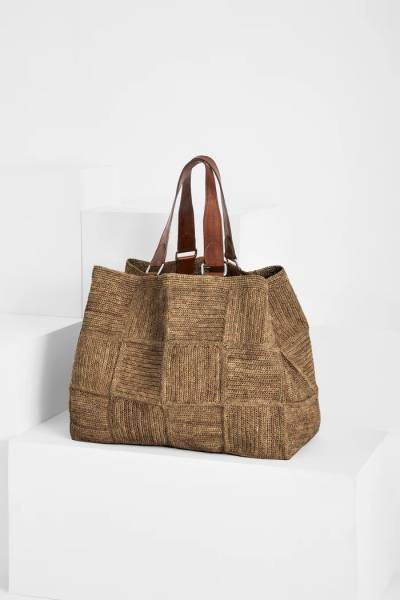 Sac cabas oversize MIRAY IBELIV Dark tea en raphia naturel chez Joséphine by Urban Chic à Dieppe