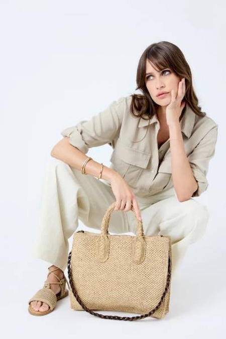 Notre zone d'activité pour ce service Vente de sac en bandoulière de marque pour femme pour allier praticité et style dans votre quotidien