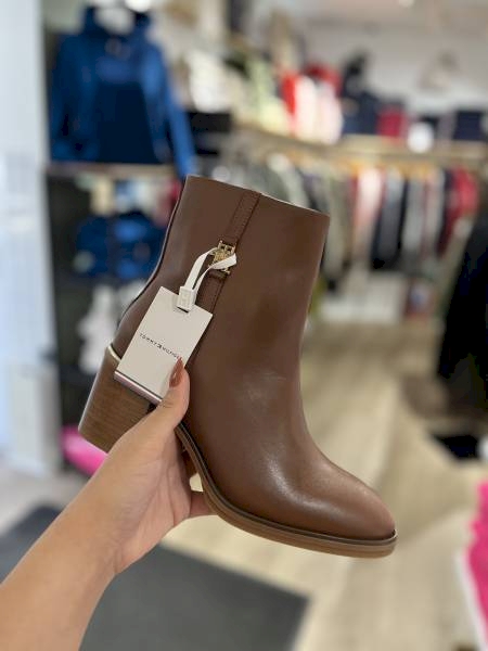 Notre zone d'activité pour ce service Collection 2026 Tommy Hilfiger pour femmes